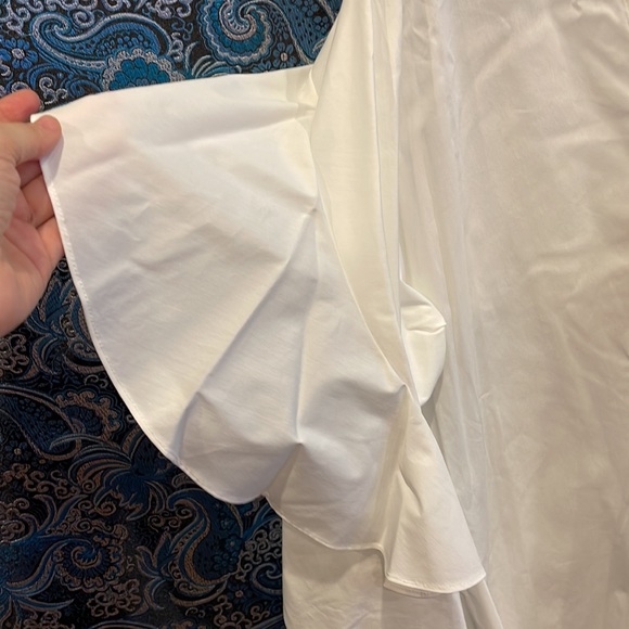 Crisp white top by Worth, Open to offers. - Picture 3 of 10